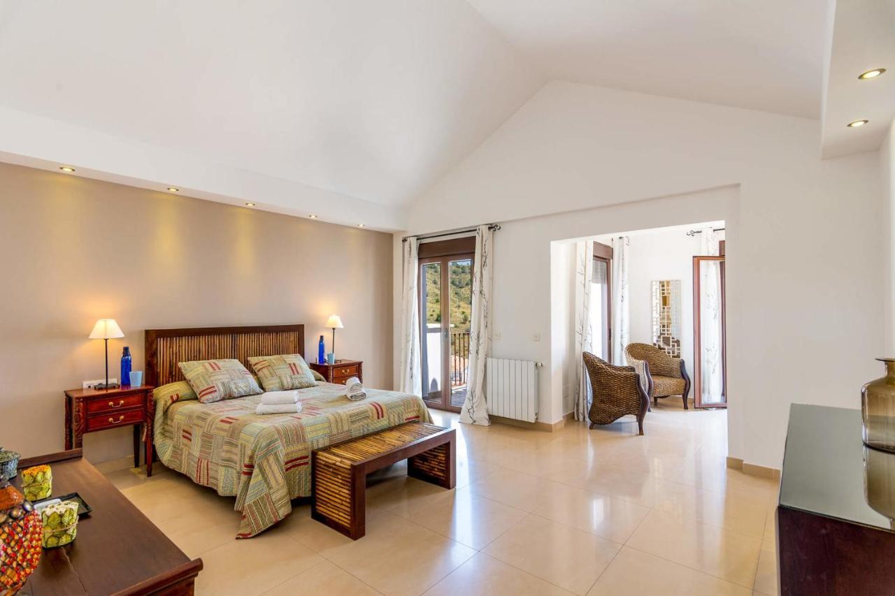 פריחיליאנה Nerja Paradise Rentals - Villa Cataleya מראה חיצוני תמונה