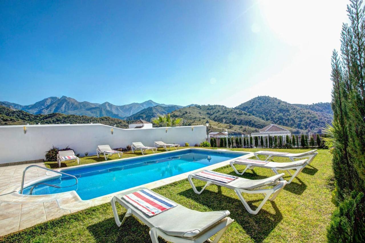 פריחיליאנה Nerja Paradise Rentals - Villa Cataleya מראה חיצוני תמונה